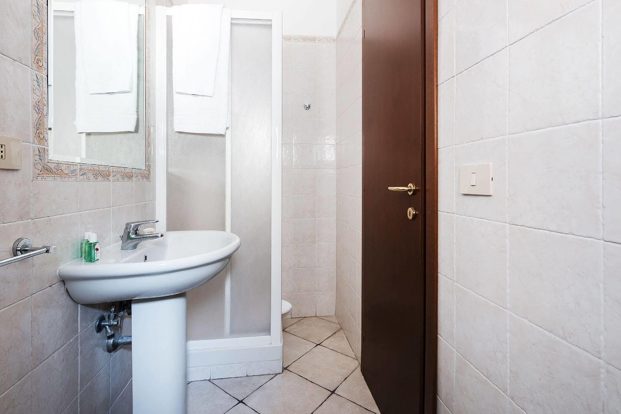 Hotel La Villetta Fiumicino Kültér fotó