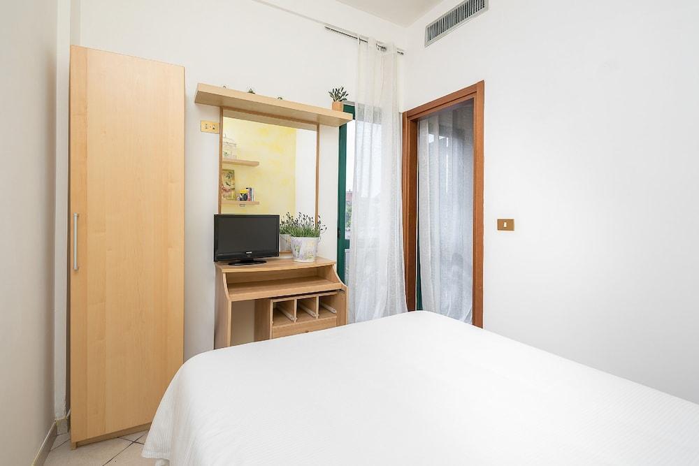 Hotel La Villetta Fiumicino Kültér fotó